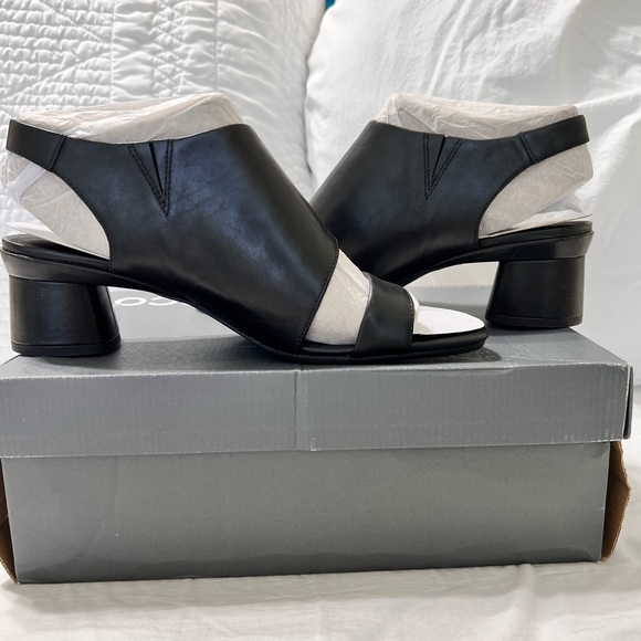 Ecco Shoes - Ecco Elevate 45 block Sandal. Black leather for Office Travel Work Size 10/10.5